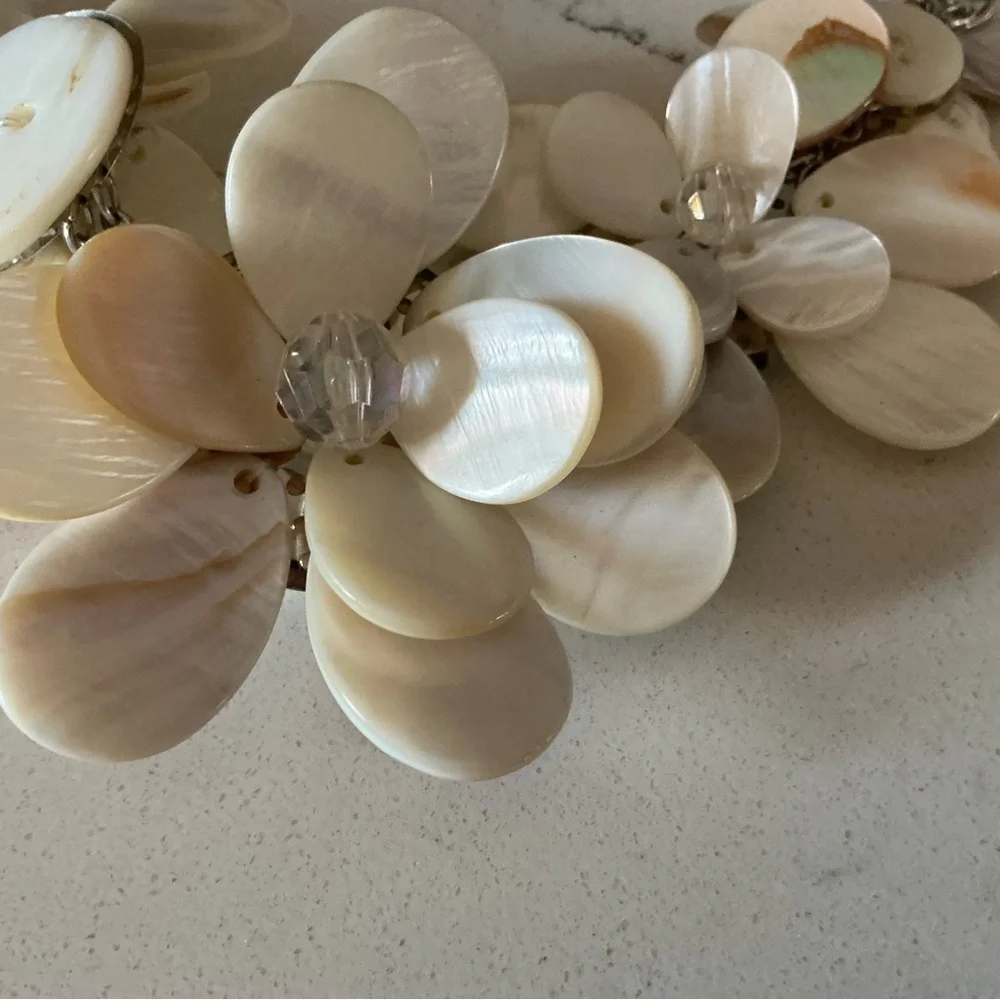 Floral necklace capiz shell flower with silver chain adjustable 18”